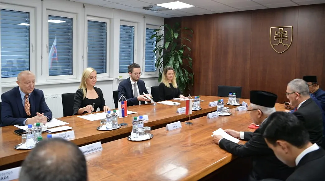 Bertemu Wakil Perdana Menteri Slovensko, Wapres Minta Optimalisasi Potensi Kerja Sama Ekonomi